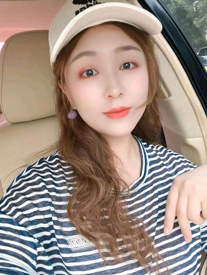 兼职温柔大方，天然胸dh好，皮肤光泽