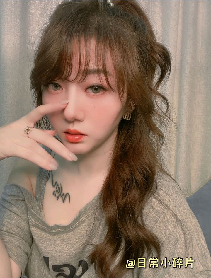 深圳南山小表妹，皮肤白，漂亮大方，女友感满满