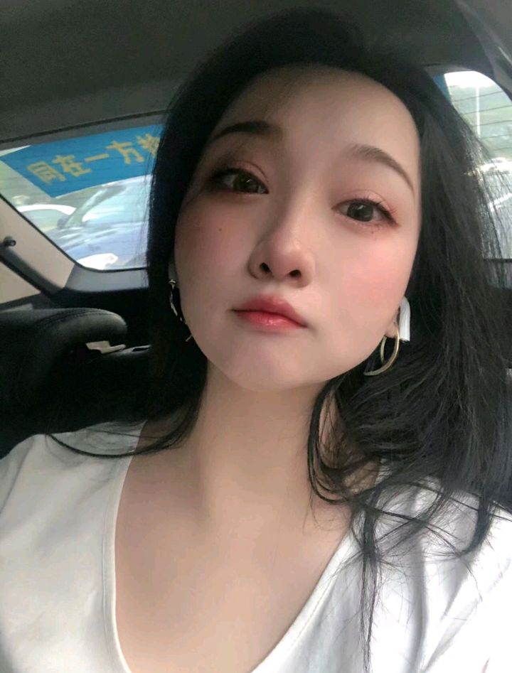 深圳龙华区身高170丰满型女友感满满