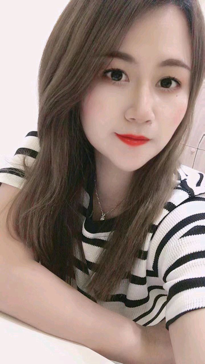 深圳宝安区，照片本人一致，胸DH好