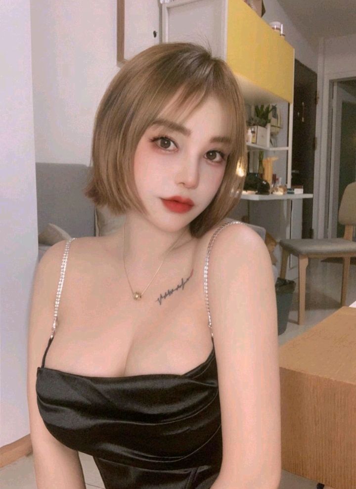 深圳南山人美心善，天然巨乳又大又软，水多多