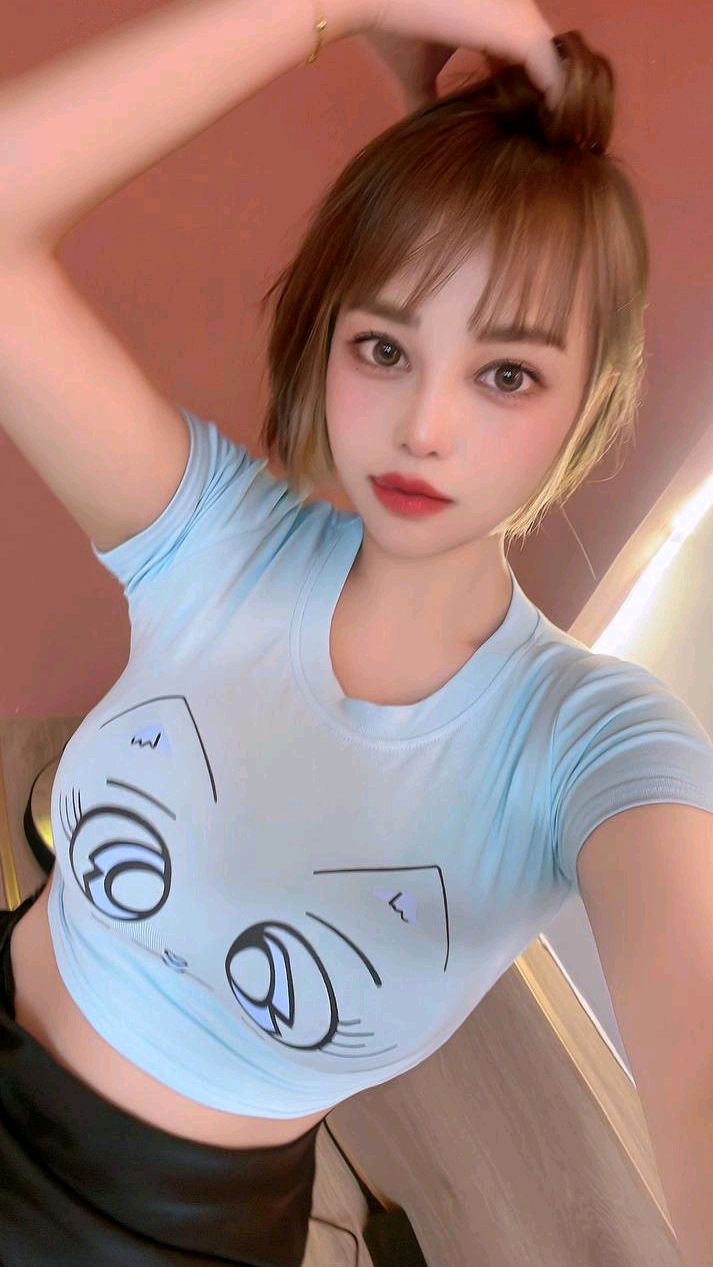 深圳南山人美心善，天然巨乳又大又软，水多多