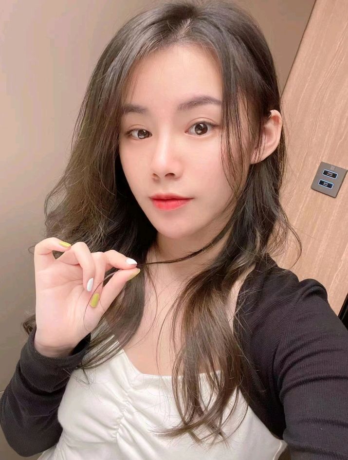 深圳南山身材性感火辣，皮肤白嫩光泽，bb紧