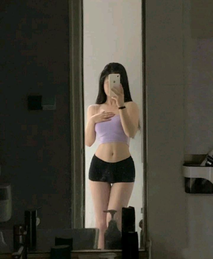 苏州天然大胸屁股翘，皮肤白嫩光泽，人照无差