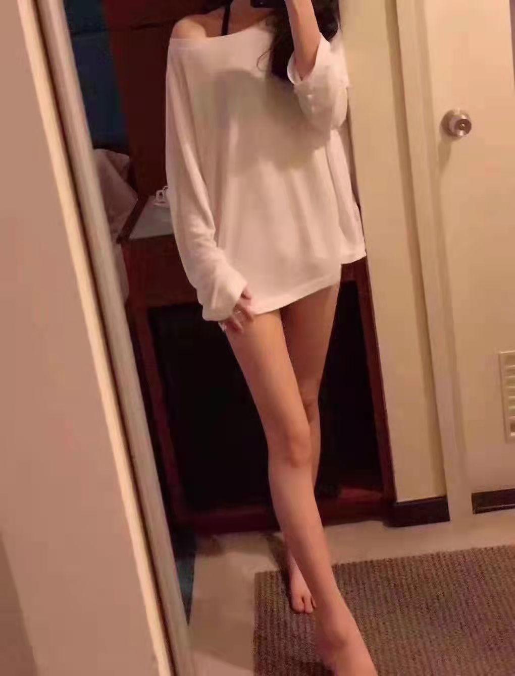 身材非常有料，很有风情的妹子