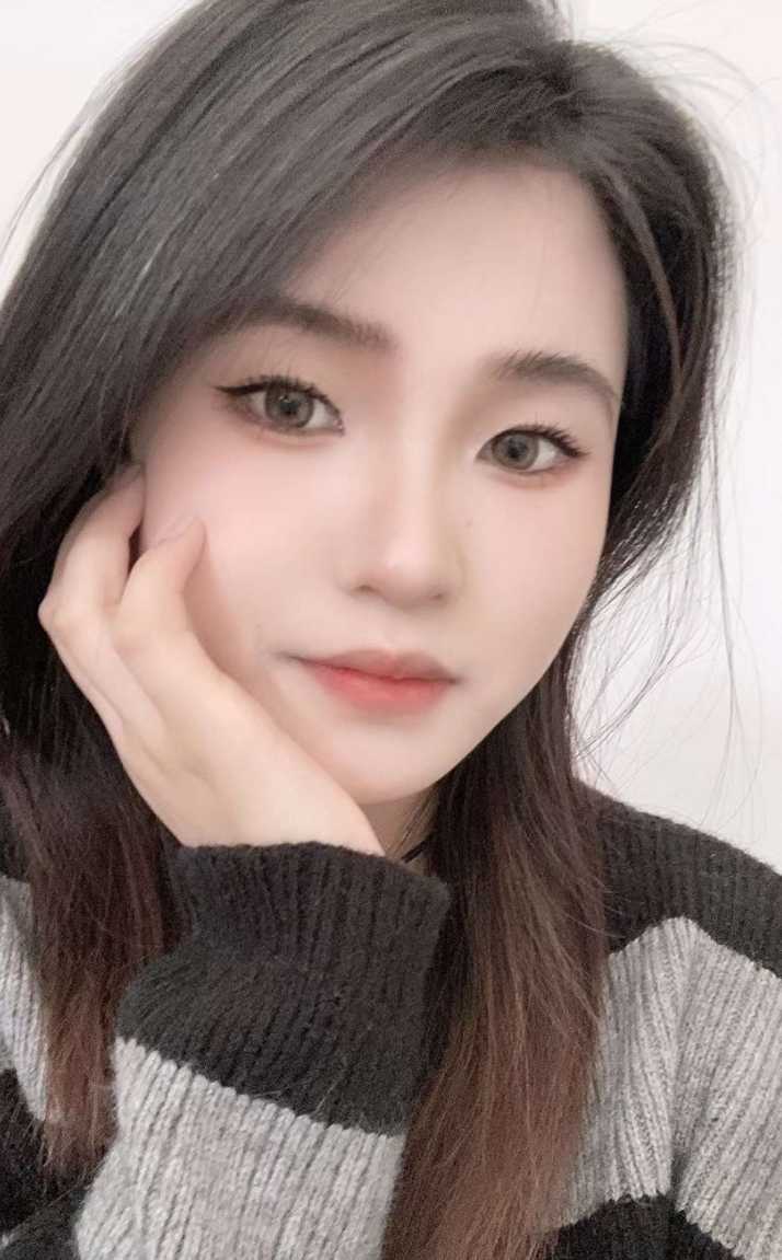 清纯唯美的邻家女孩