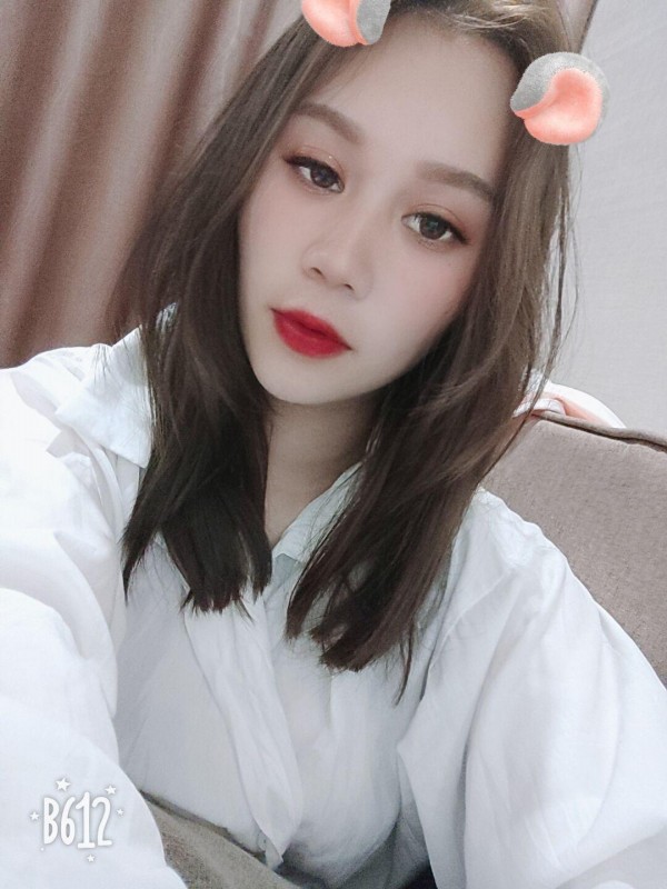 市区叫的一个99年的兼职妹子，应该没啥吧