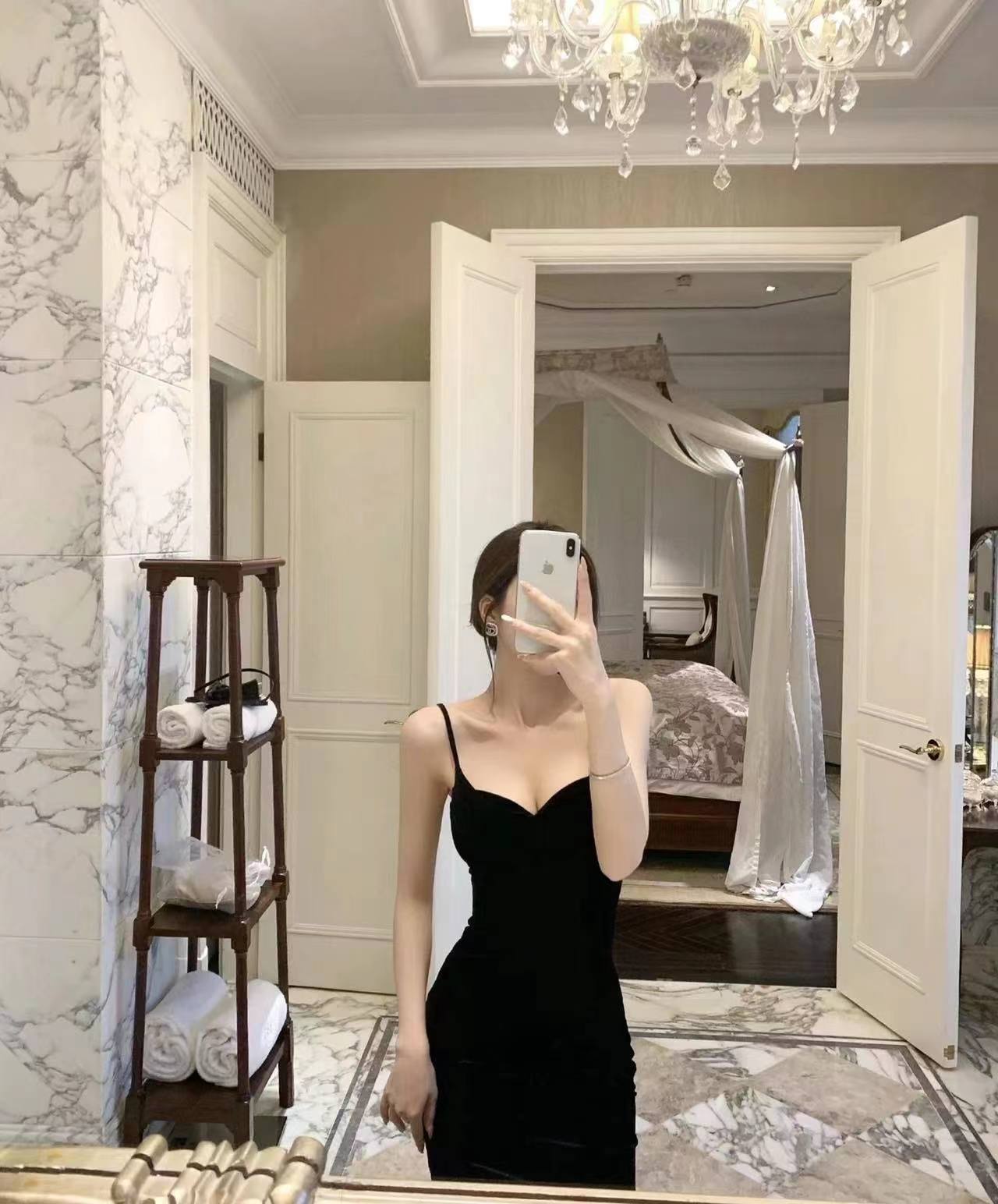 姿势很配合，摇动着很sao气又很有气质