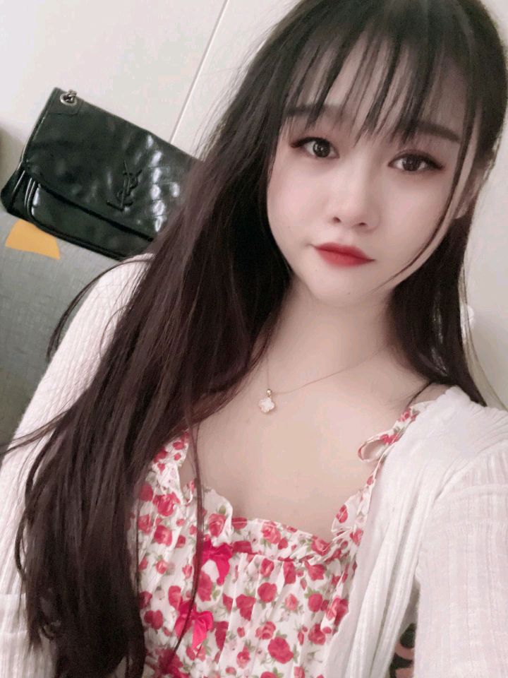 合肥00童颜巨乳小表妹兼职