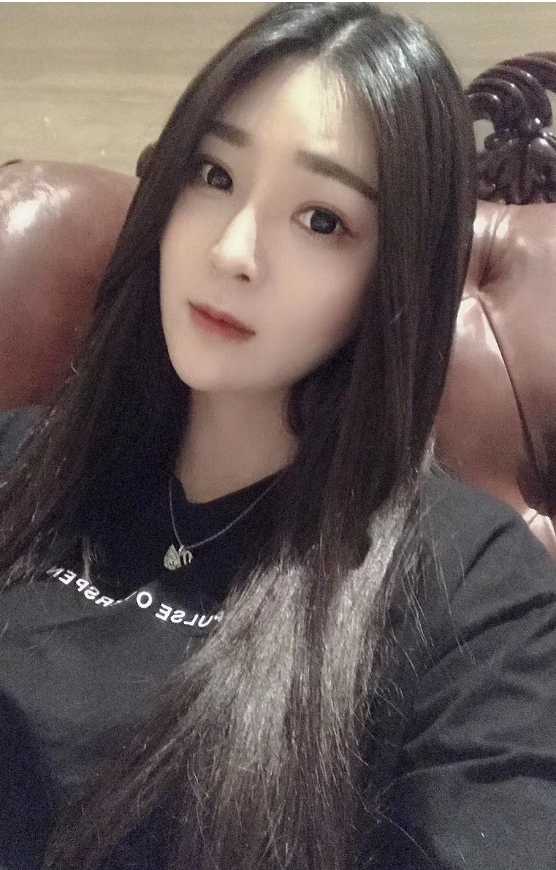 大奶御姐日起来很舒服