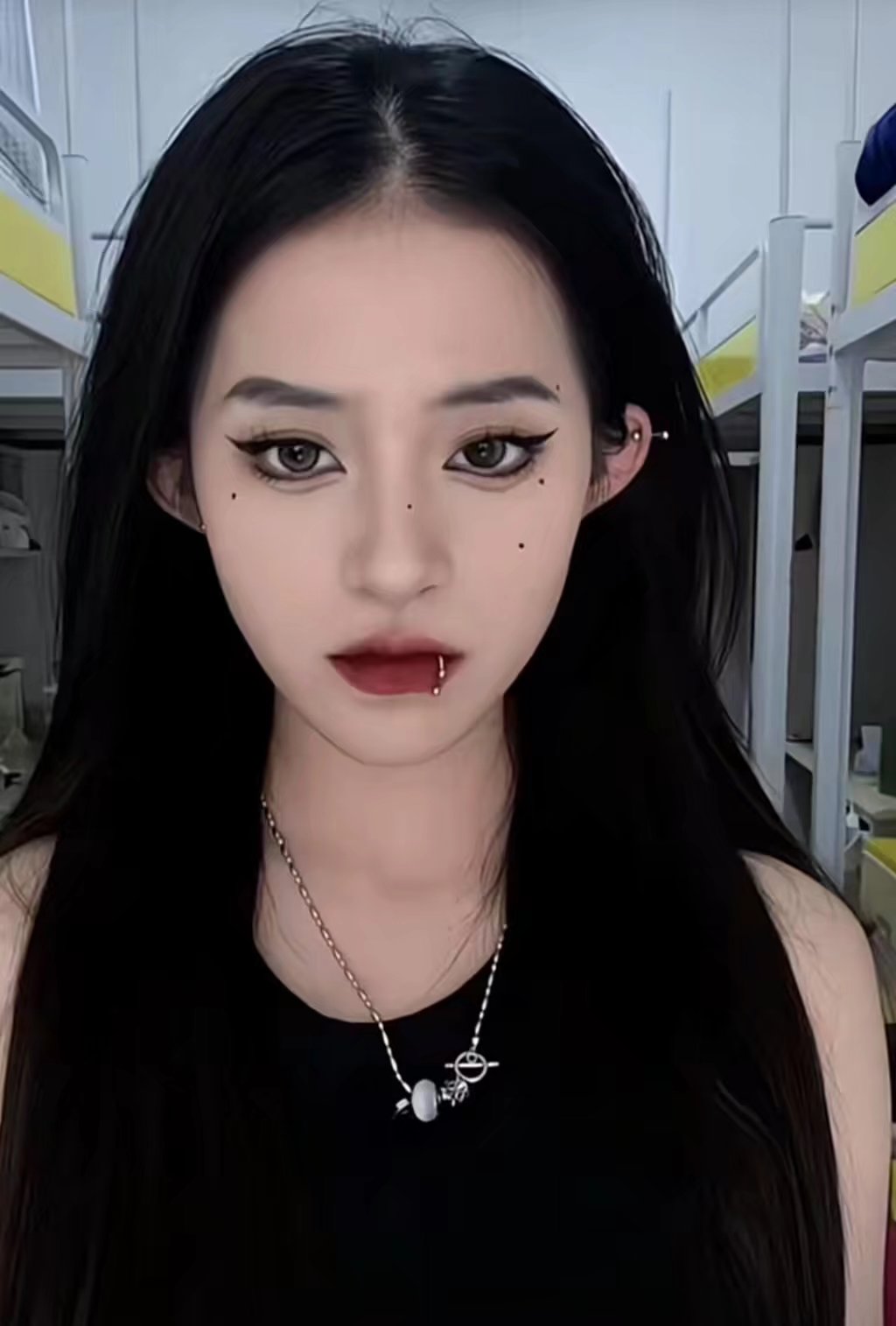 酷酷的高个妹妹