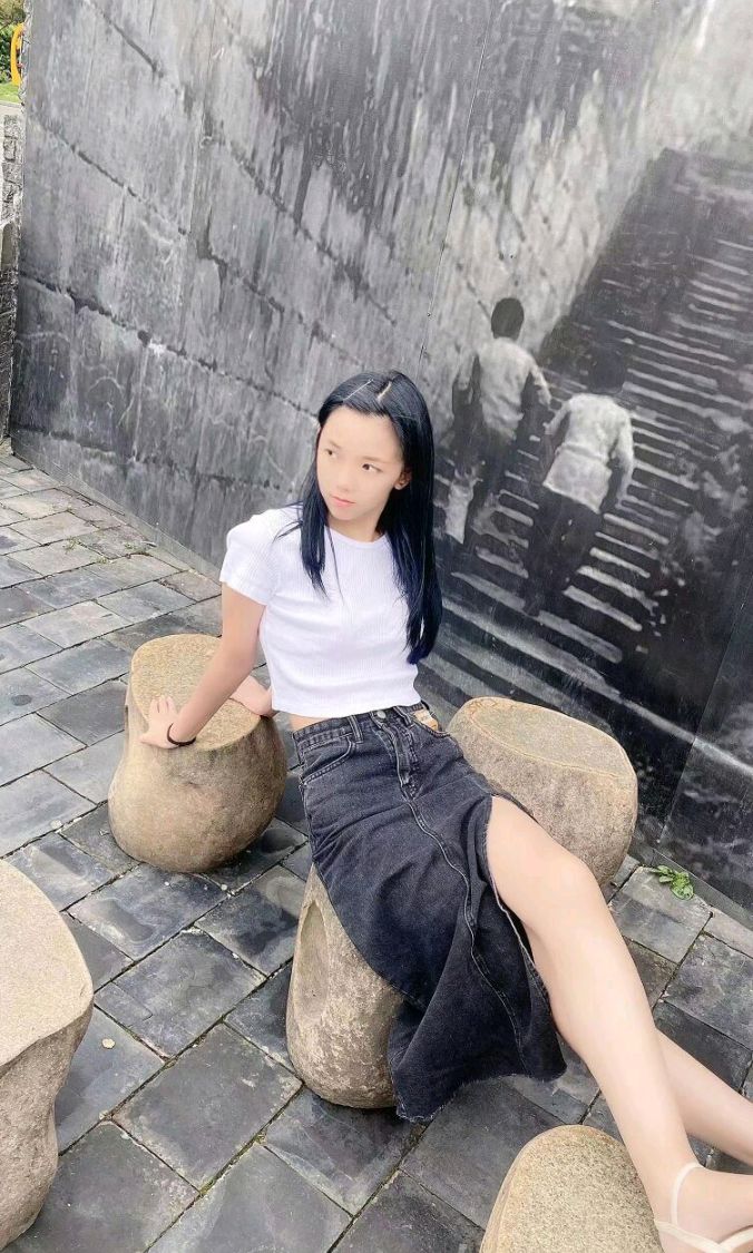 重庆00后广西小表妹