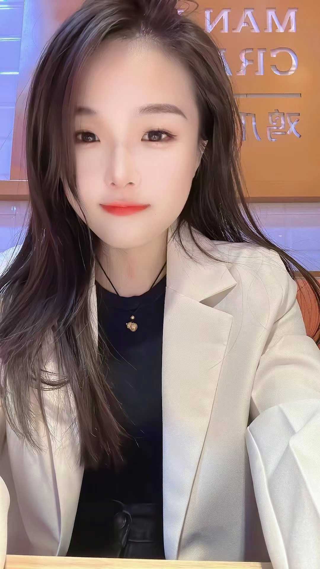 兼职妹子，很漂亮，活好