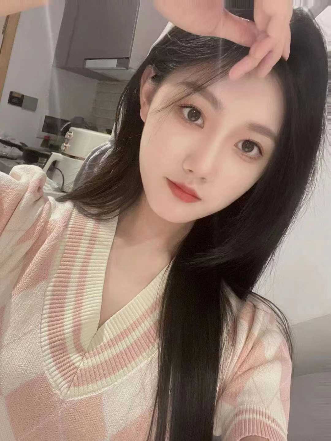 中端妹子晓月