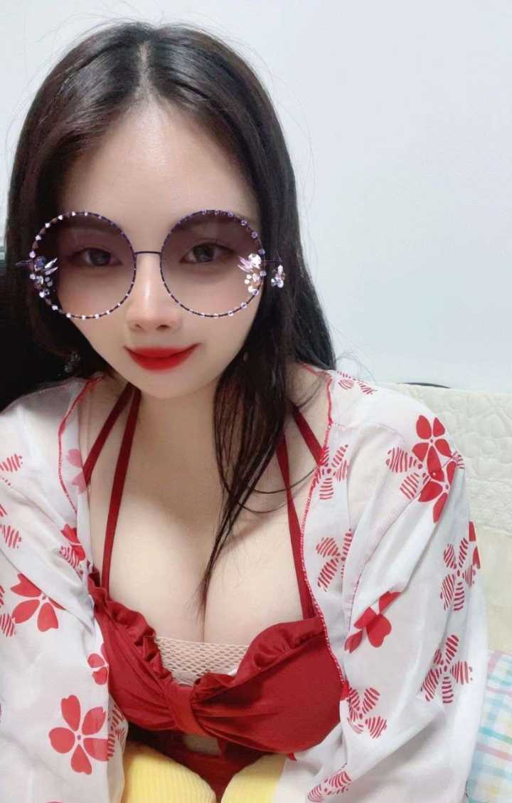 大奶美女冲冲