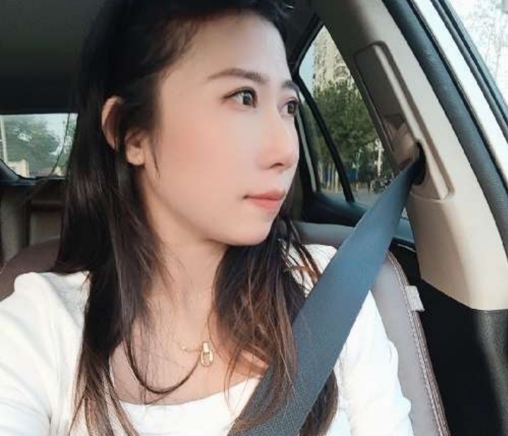 上海性感御姐张票票