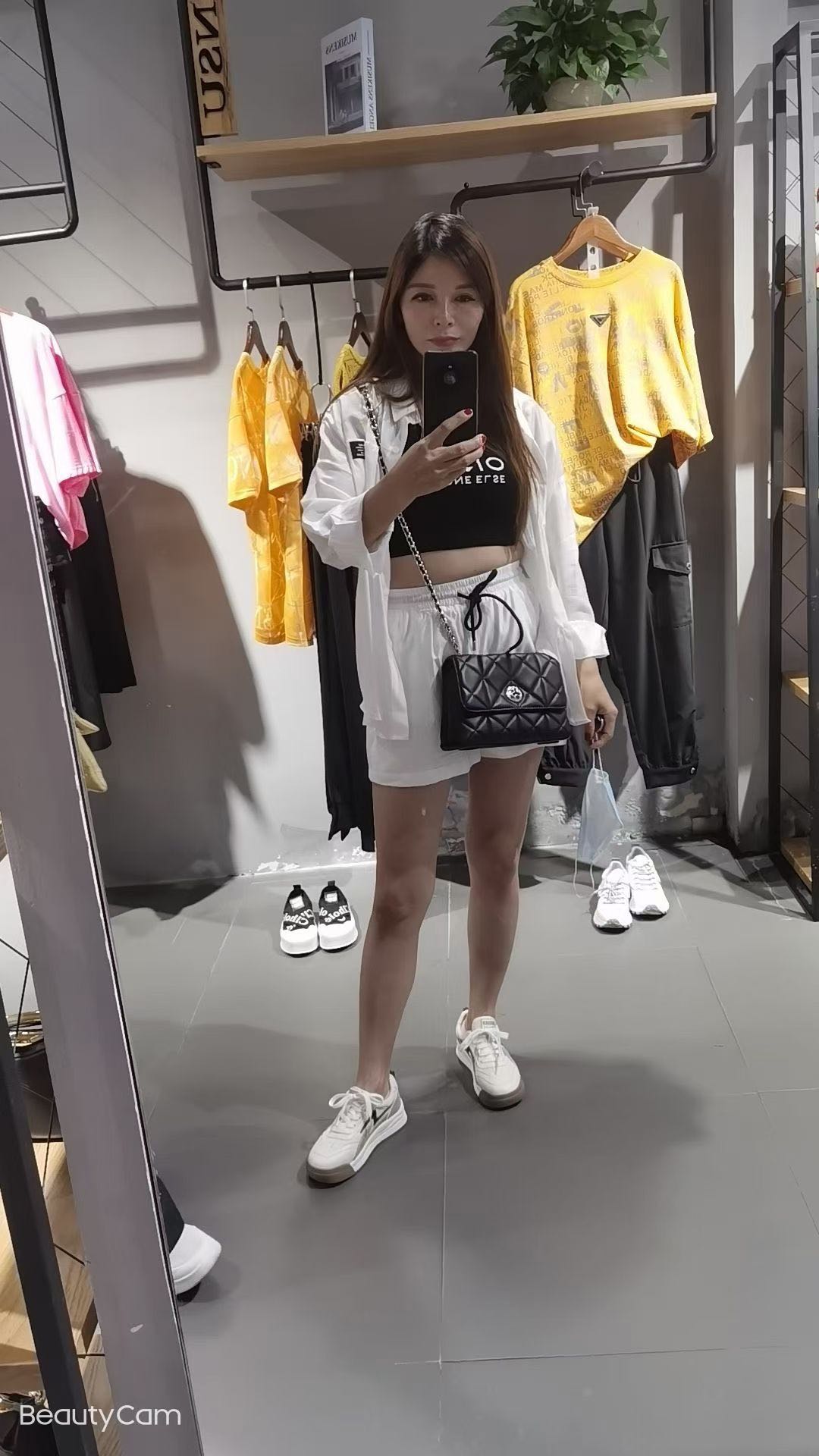 宝安西乡美容少妇