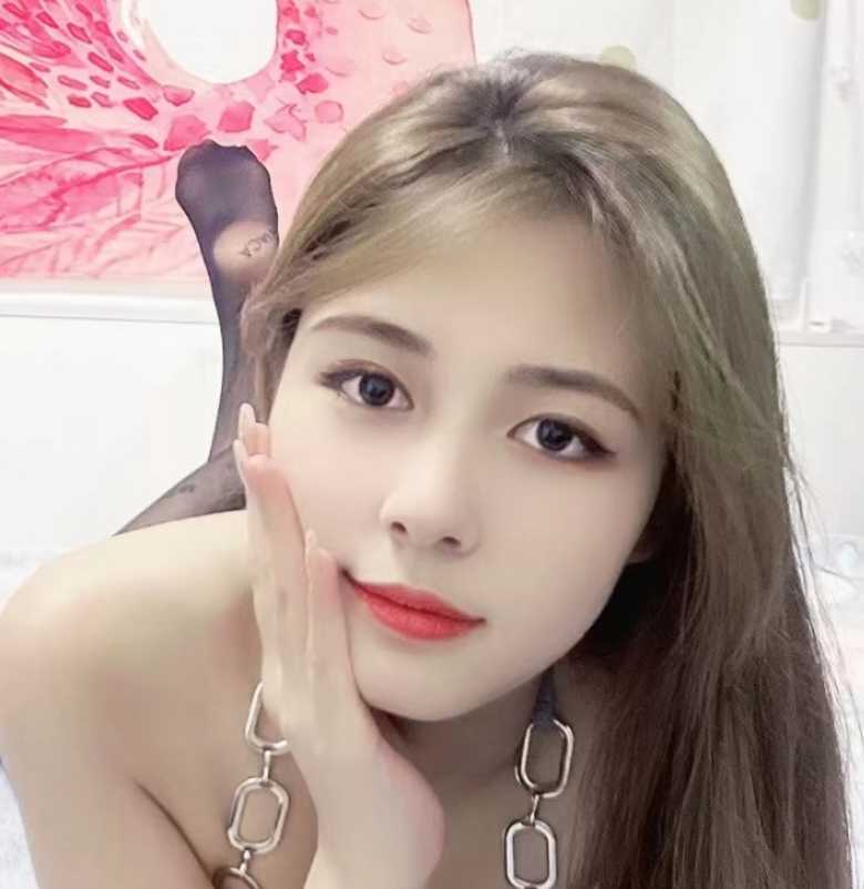 华茂路妹子雯雯