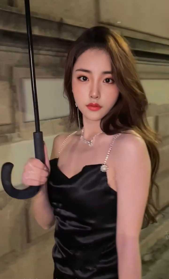 重庆御姐可甜可盐日韩风