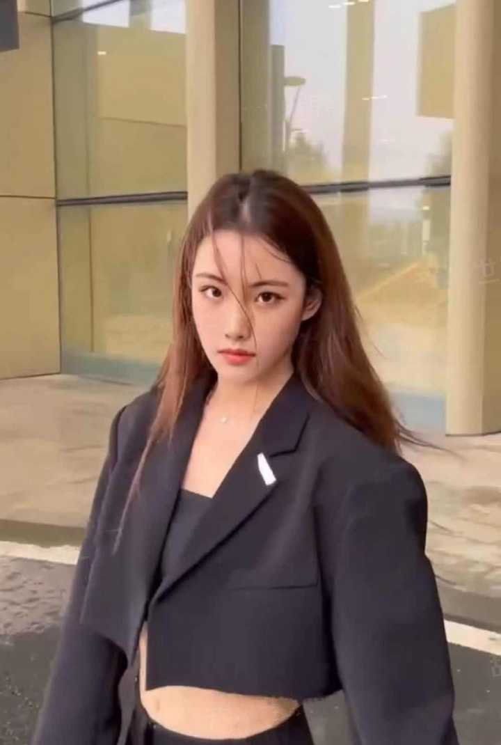 重庆御姐可甜可盐日韩风