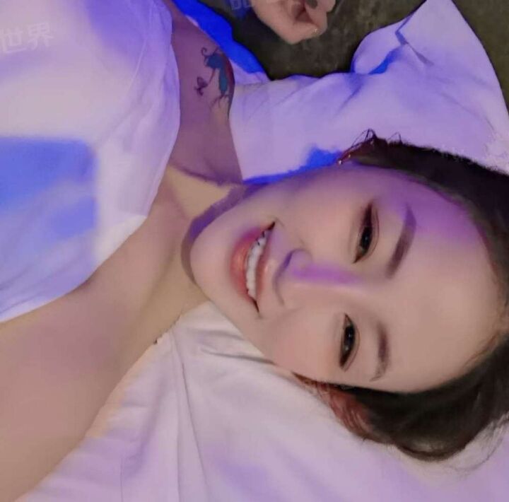 重庆文艺性感小姐姐