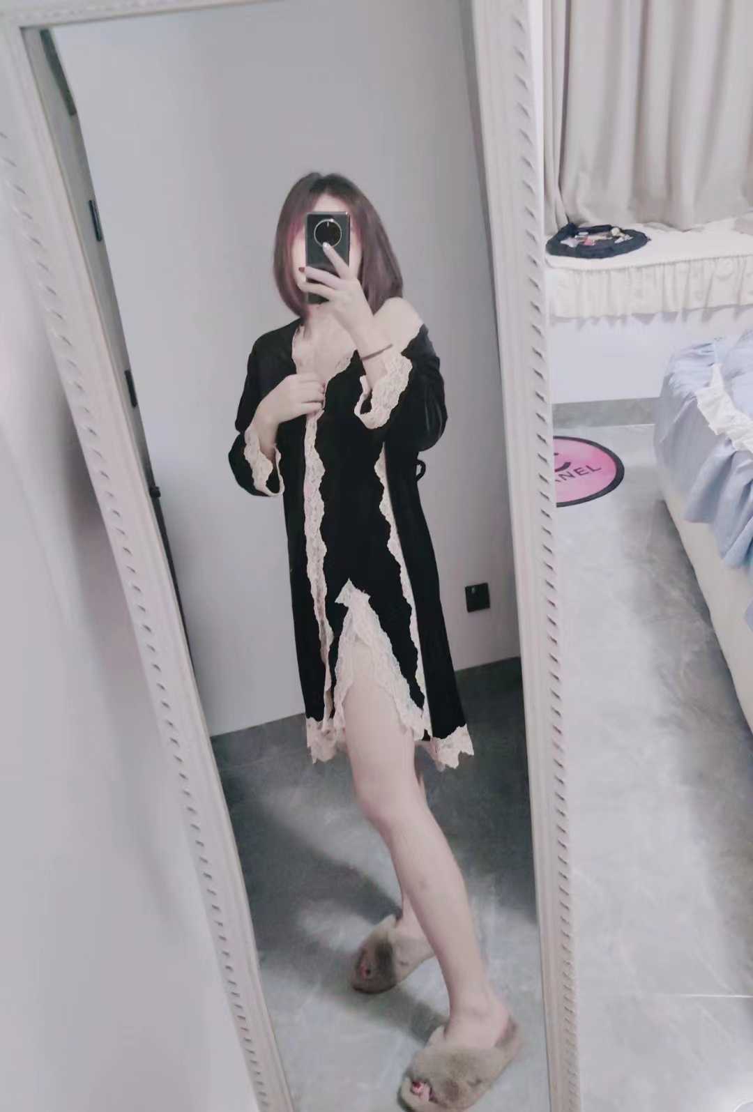 妹子长得很水灵。服务比较热情