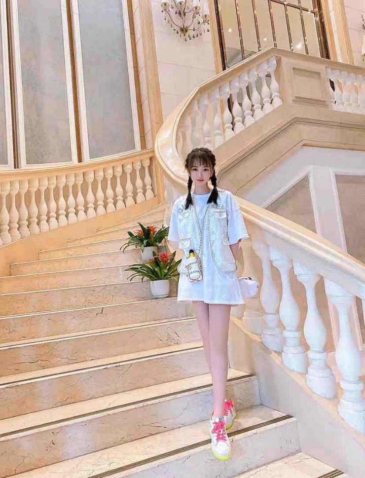 渝中区黑丝美腿姐姐