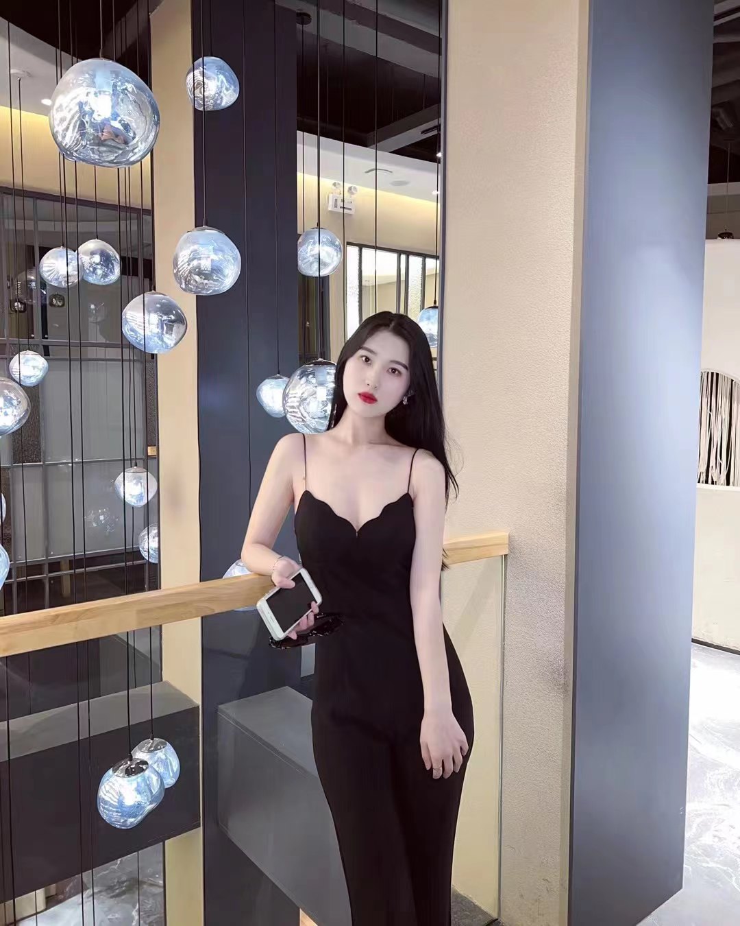 滑滑的 咕叽咕叽的 挺sao的小sao货