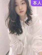 胸前有料，小腿纤细，有颜值