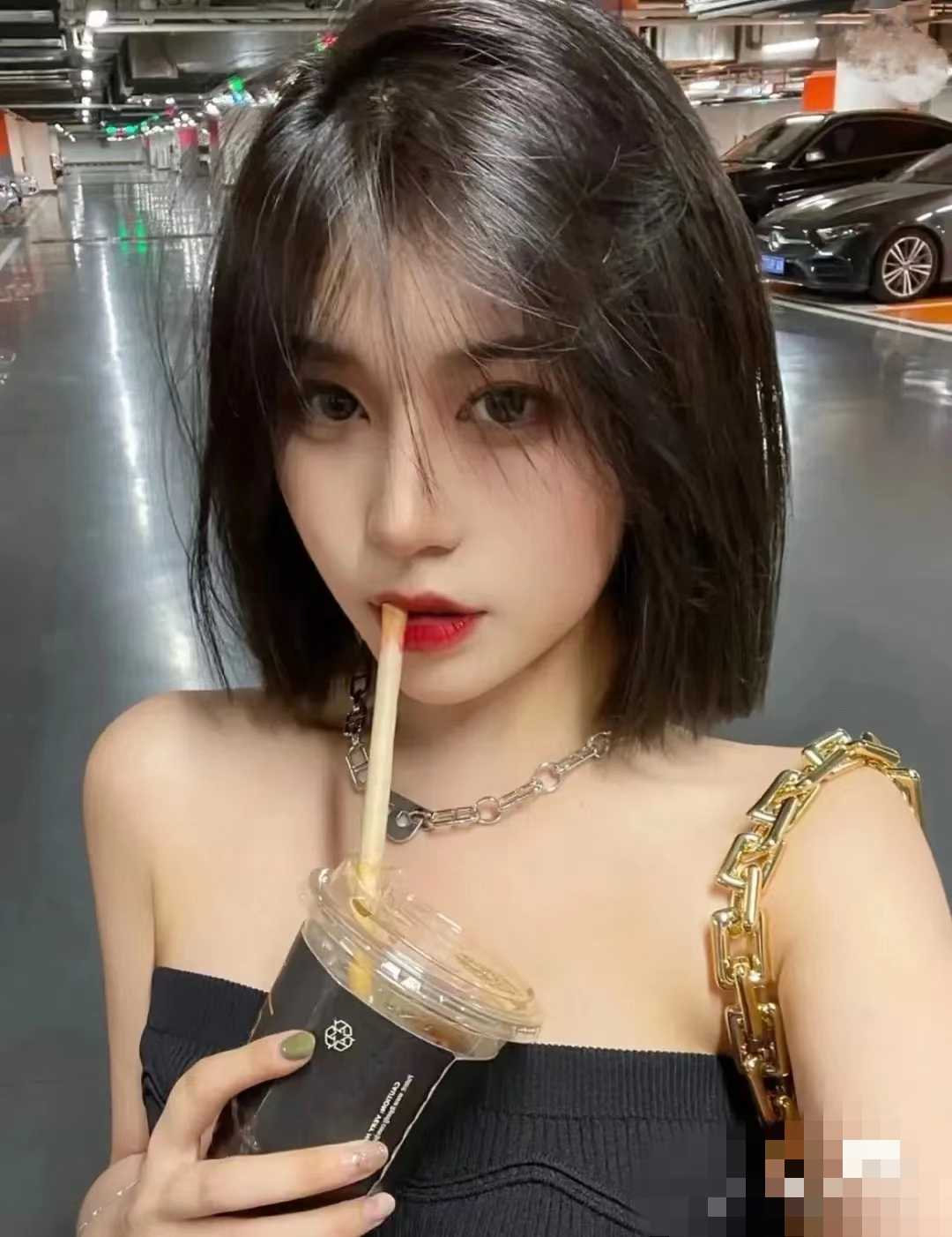 学生川妹子思涵