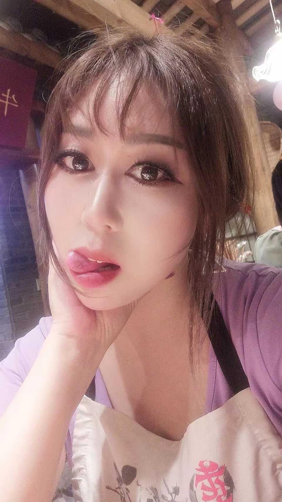 双流上门美女，性感御姐美腿玉足