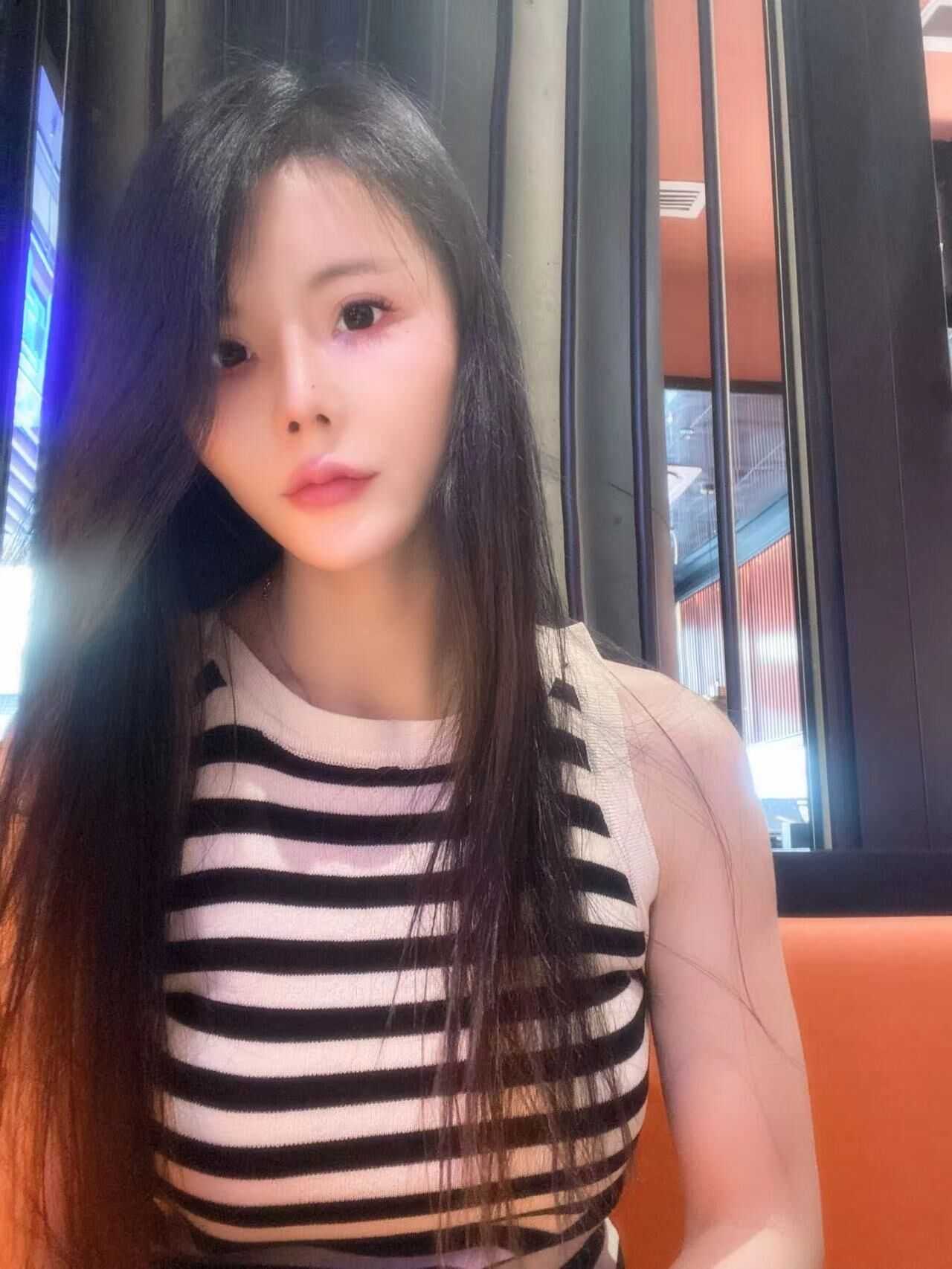 象山区一兼职服装店老板娘