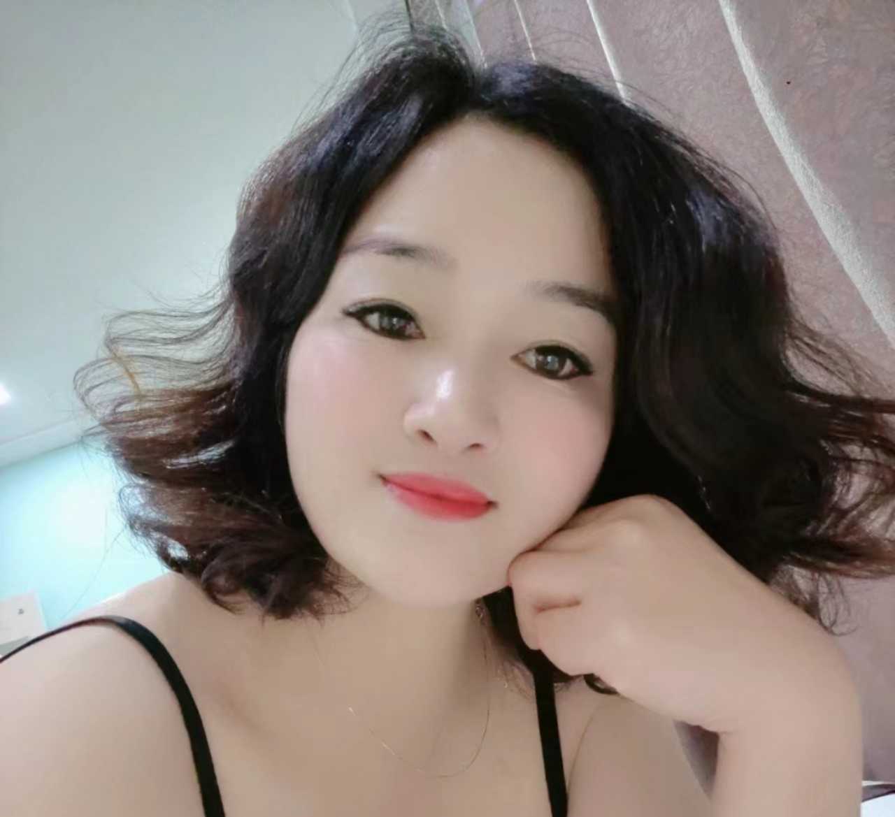 风韵少妇小糖糕