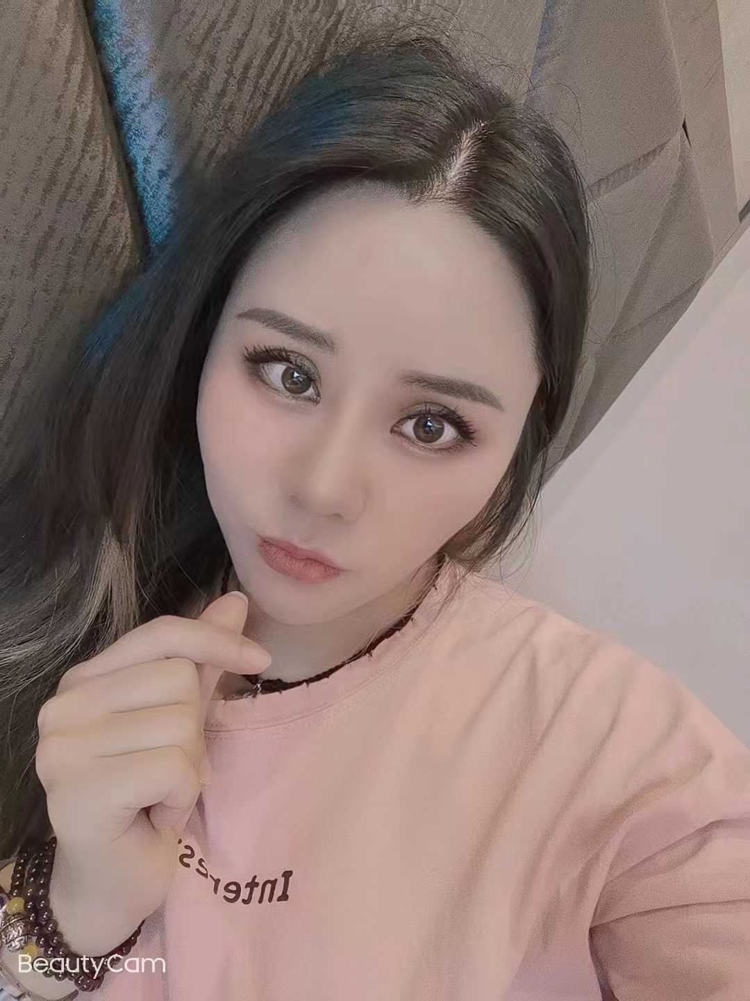 姿势非常的配合，kh一流