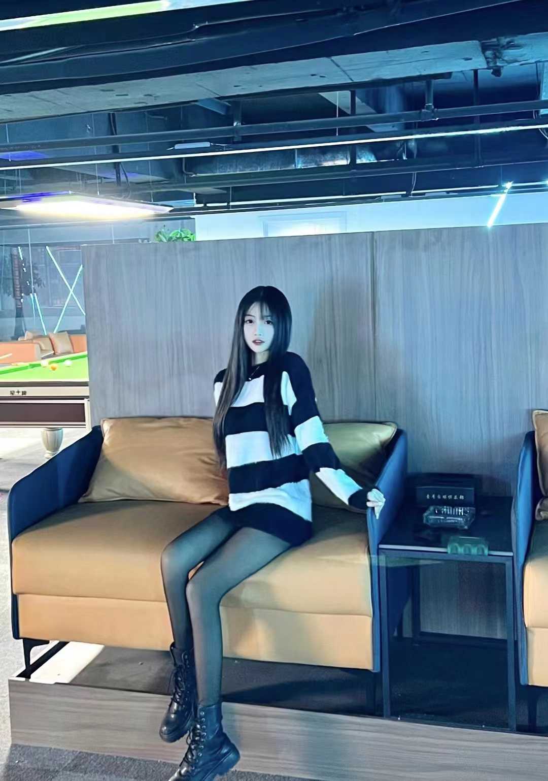 各种姿势都很配合 非常ok的妹妹