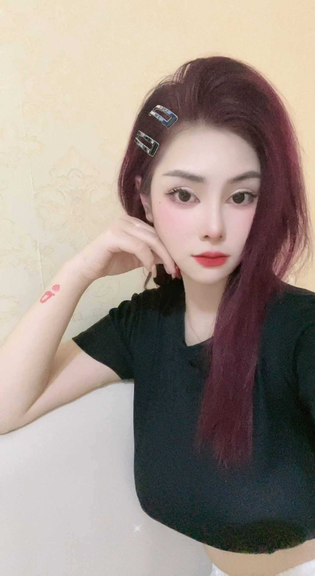 广渠门兼职大胸美女