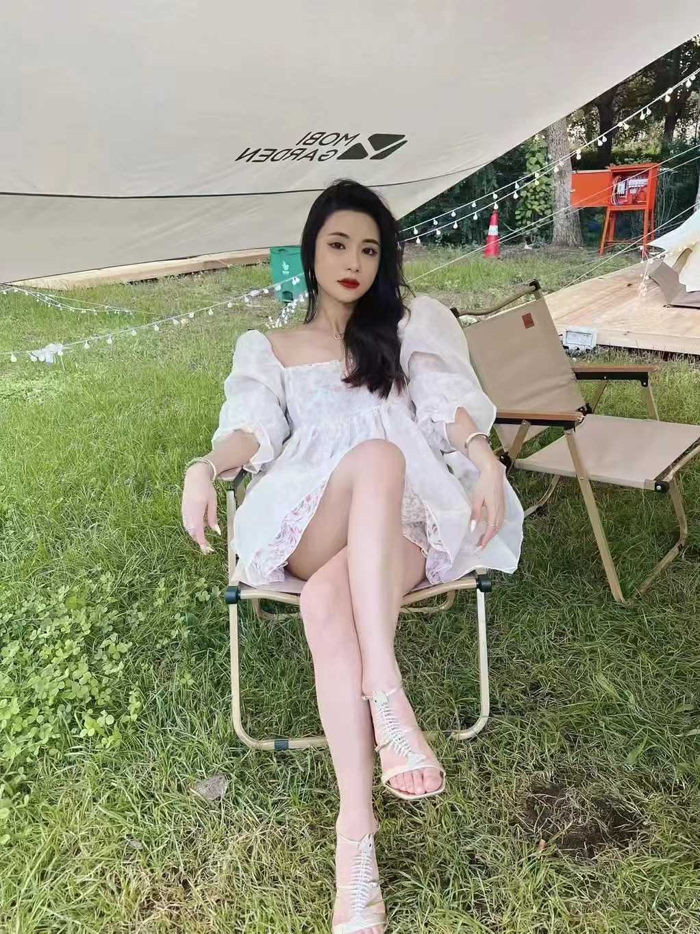 这个小姐姐值得推荐，不催人