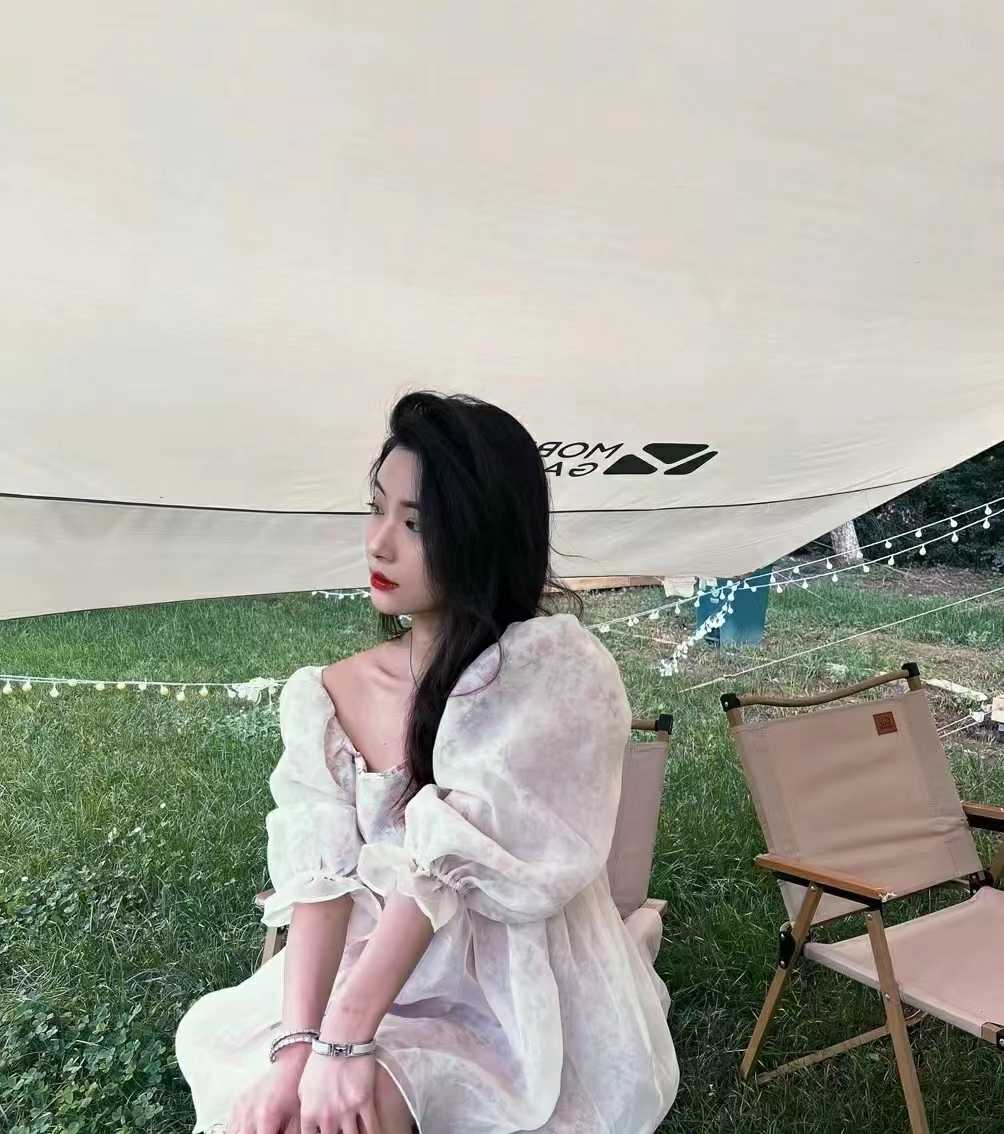 这个小姐姐值得推荐，不催人