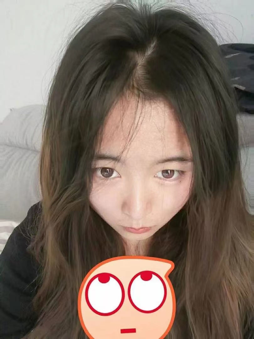 喜欢看她被艹时迷离的眼神