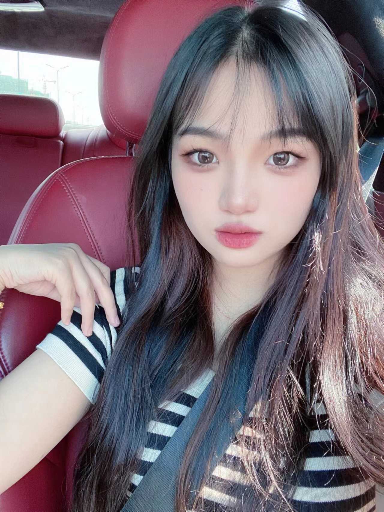 小穴好紧，呻吟声也大