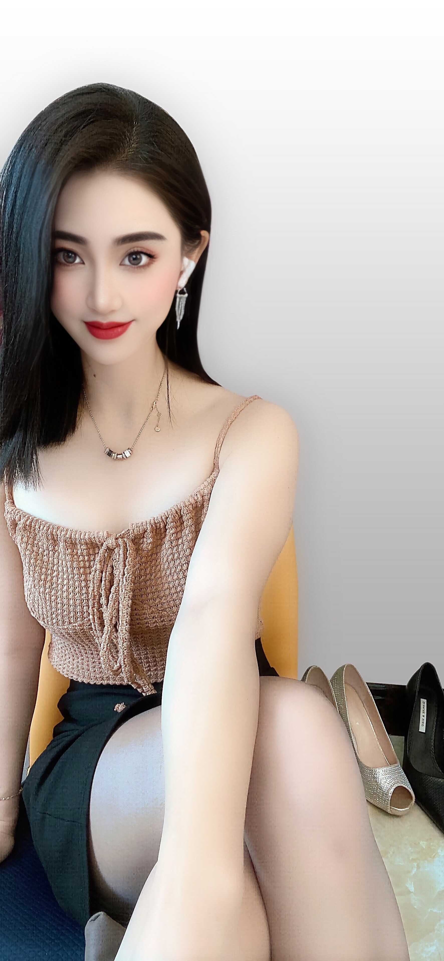 大长腿美女慕婉儿