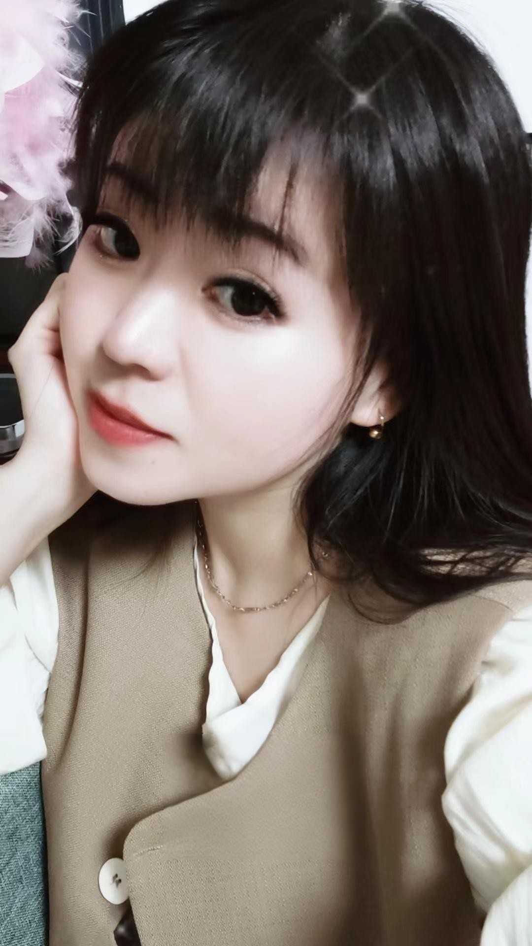 龙华清湖巨乳米儿