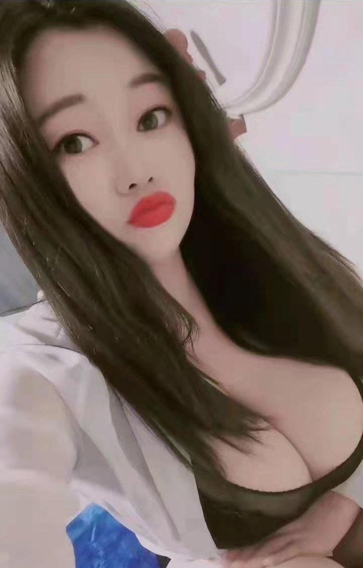 f大奶子，奶包回归