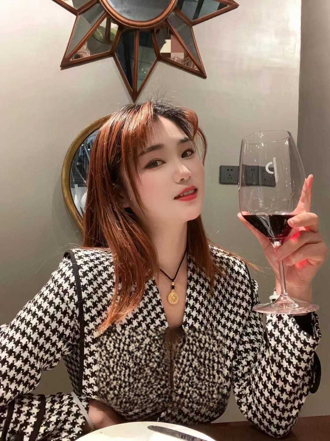 花果园Sao嫩小妹