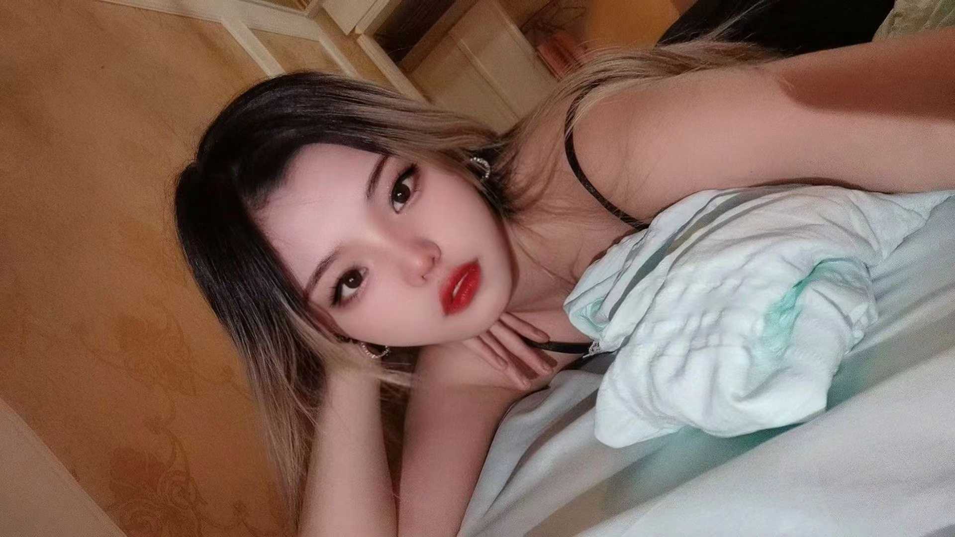 服务系清纯漂亮妹子