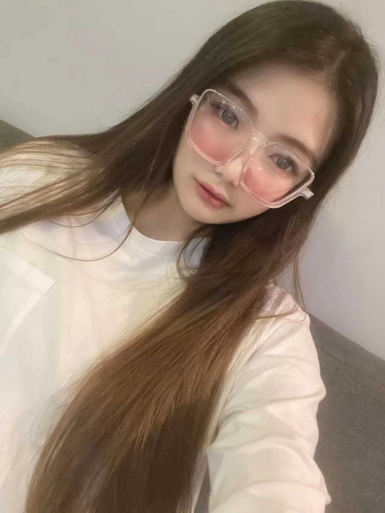 姿势换了好多个她越叫我越激动