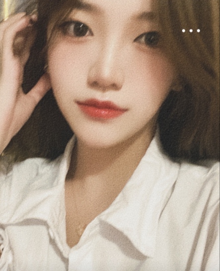 肤白貌美，美腿丝袜