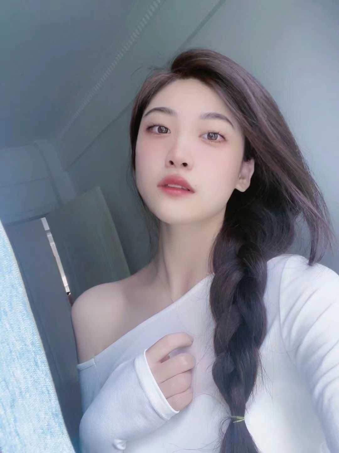 人美胸大， pa~pa时巨Sao