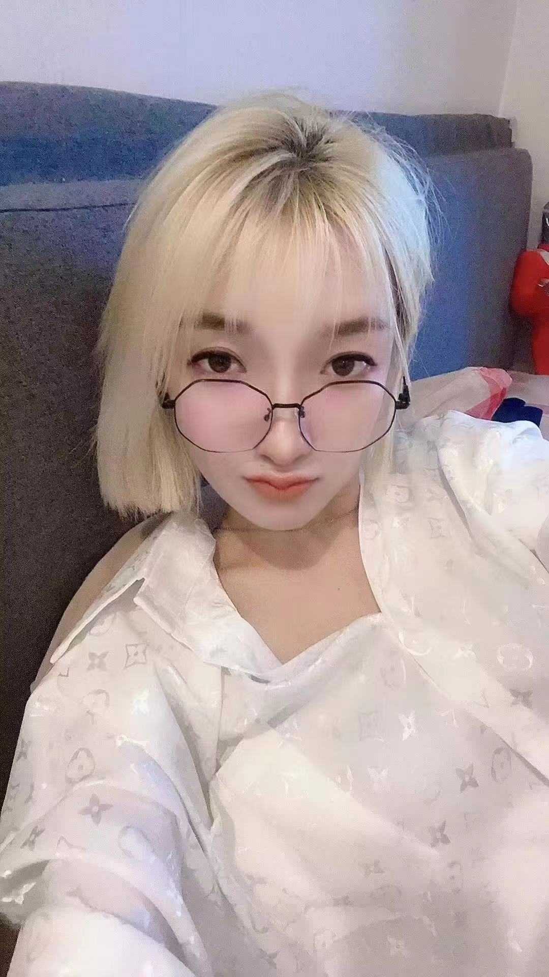 河西个人兼职下面干净且紧，叫声动人