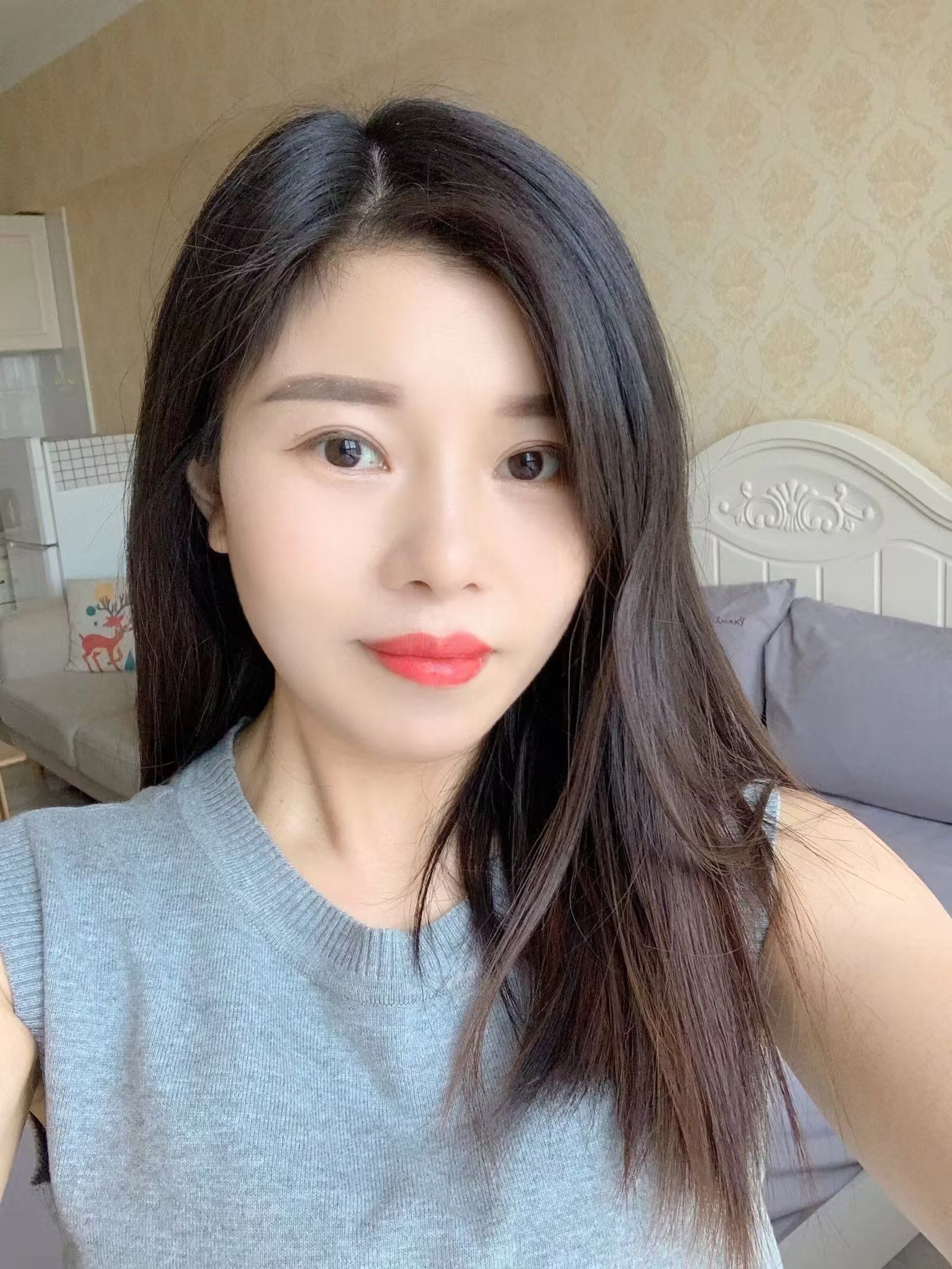 图书馆地铁口可爱妹子